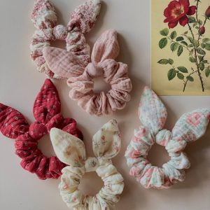 Scrunchies tai thỏ