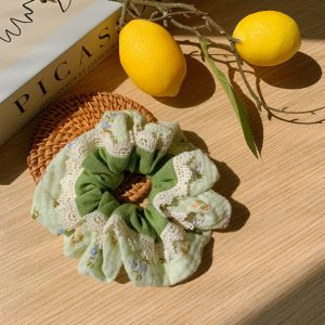 Scrunchies hoa ren ghép phối tone xanh bơ